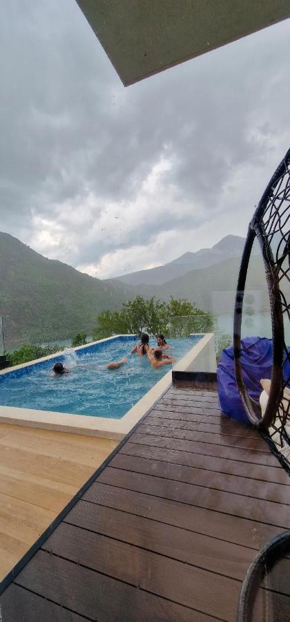 Koman Paradise By Romina Shkoder Bagian luar foto