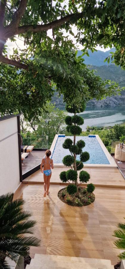 Koman Paradise By Romina Shkoder Bagian luar foto