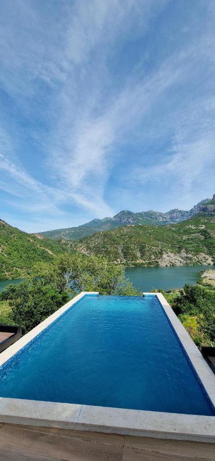 Koman Paradise By Romina Shkoder Bagian luar foto